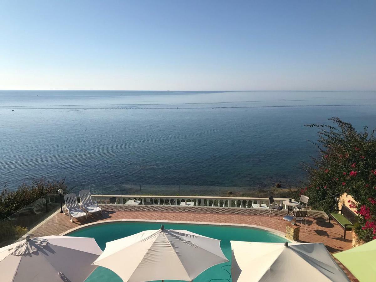 Casa Elvira Bed & Breakfast Isola Di Capo Rizzuto Dış mekan fotoğraf